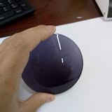 Muestra de lente con tono violeta de Óptica S.O.S
